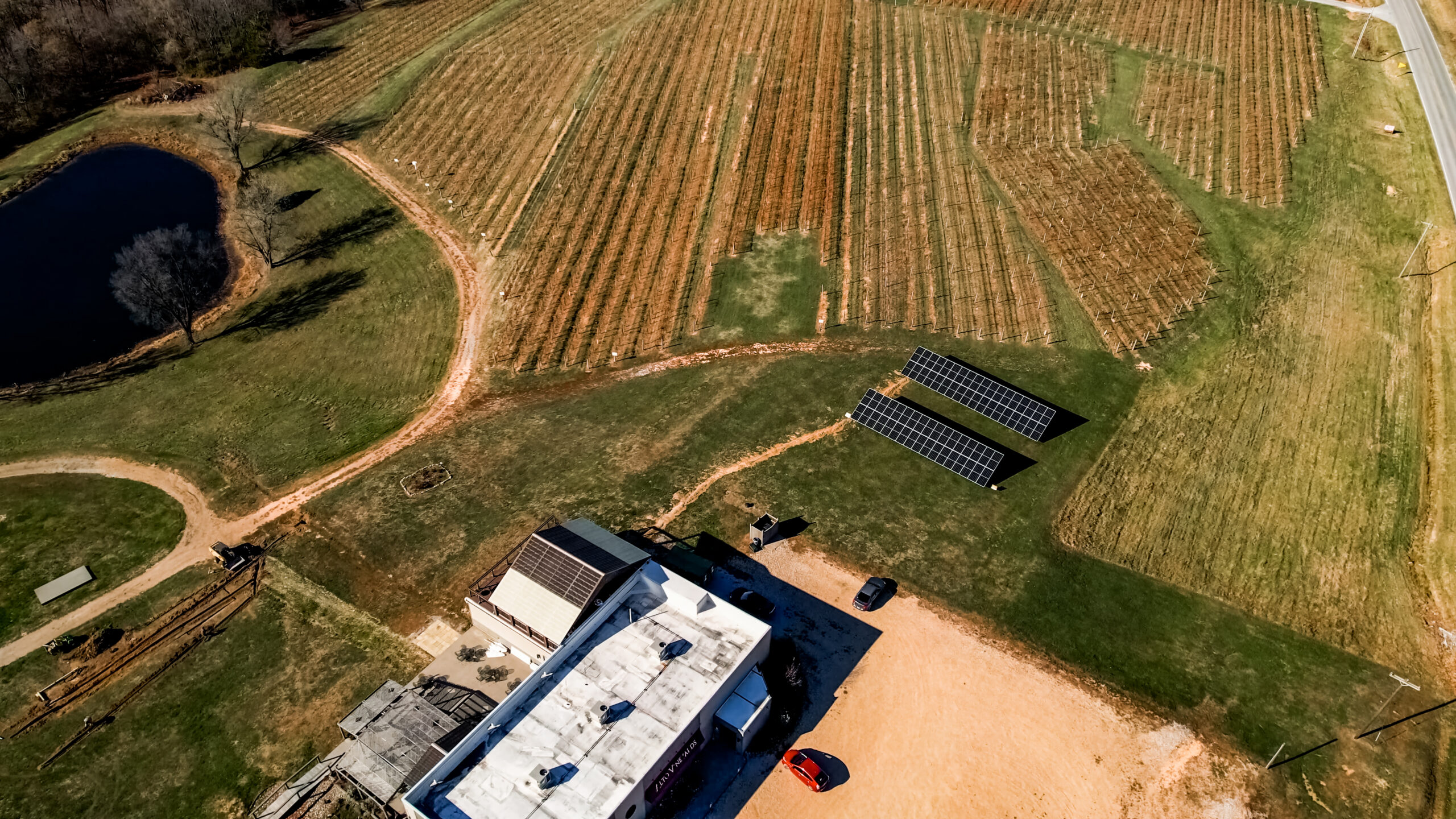 Alto Vineyards: solar installation for vineyard in Illinois overlooking their fields