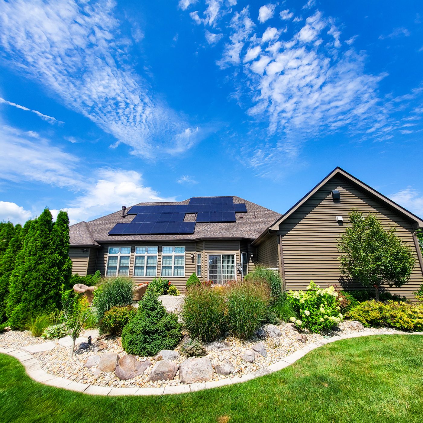 Illinois Net Metering Changes | Beautiful Illinois Solar Home