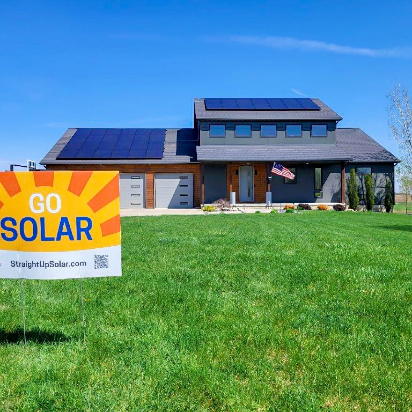 StraightUpSolar_JennaGallardo_Resi_Beauty_Roof_Flag_Sign_V1_web1024