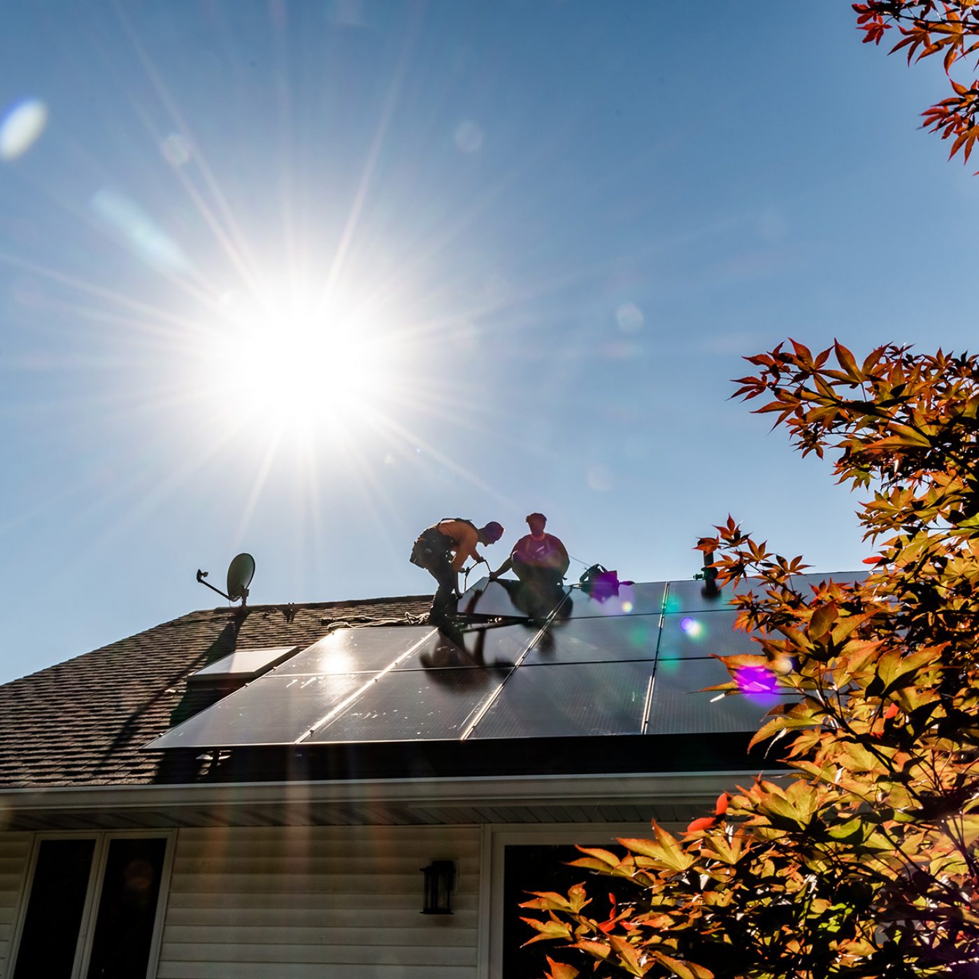 StraightUpSolar_MarkWilliamson_2_Resi_Roof_Installation_JeffS_FallSpringSummer_web1920