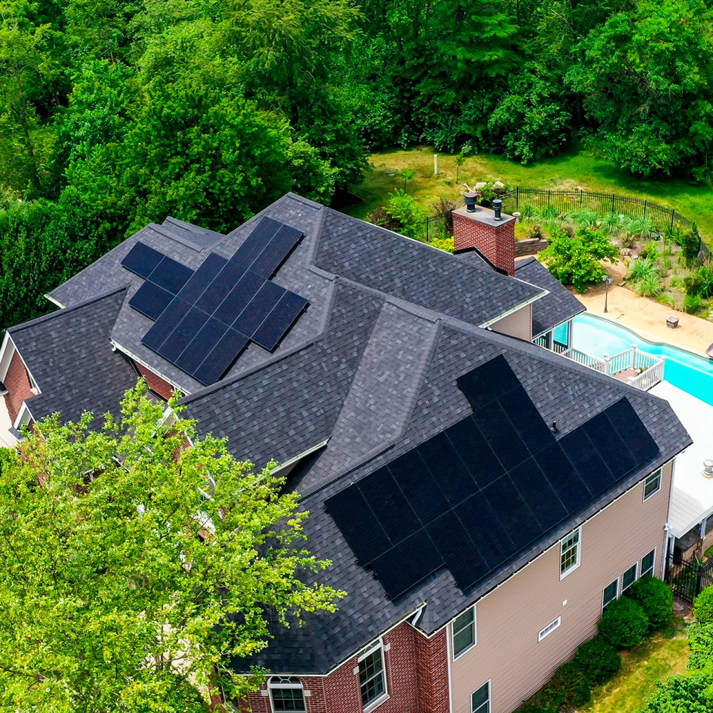 StraightUpSolar_SergeYee_Resi_Roof_Beauty_Summer_Pool_JeffS_web1920