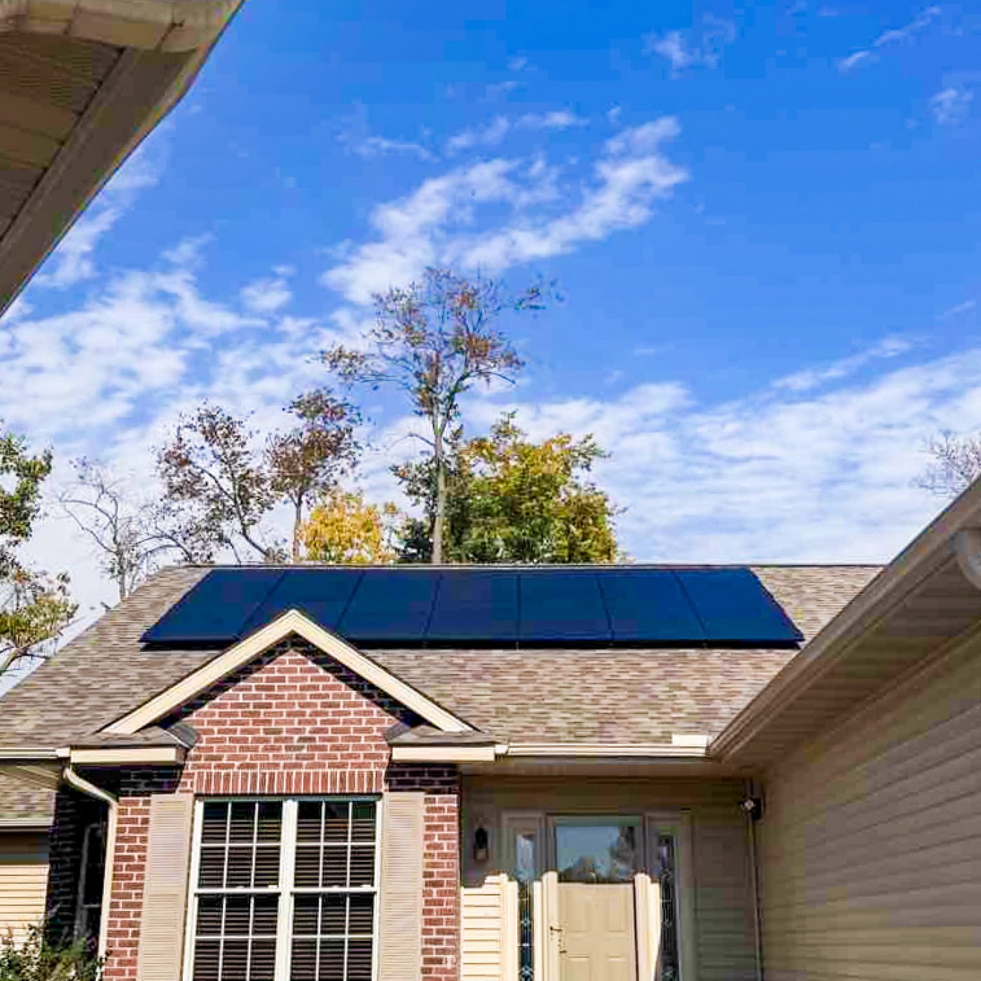 StraightUpSolar_TomMeyers_Resi_Roof_Beauty_V1_web969